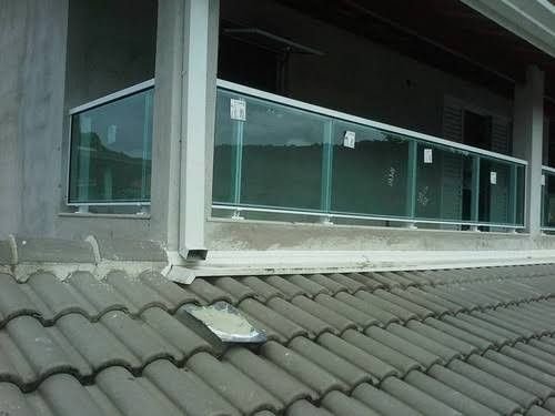 Coberturas e Fechamento de Sacada